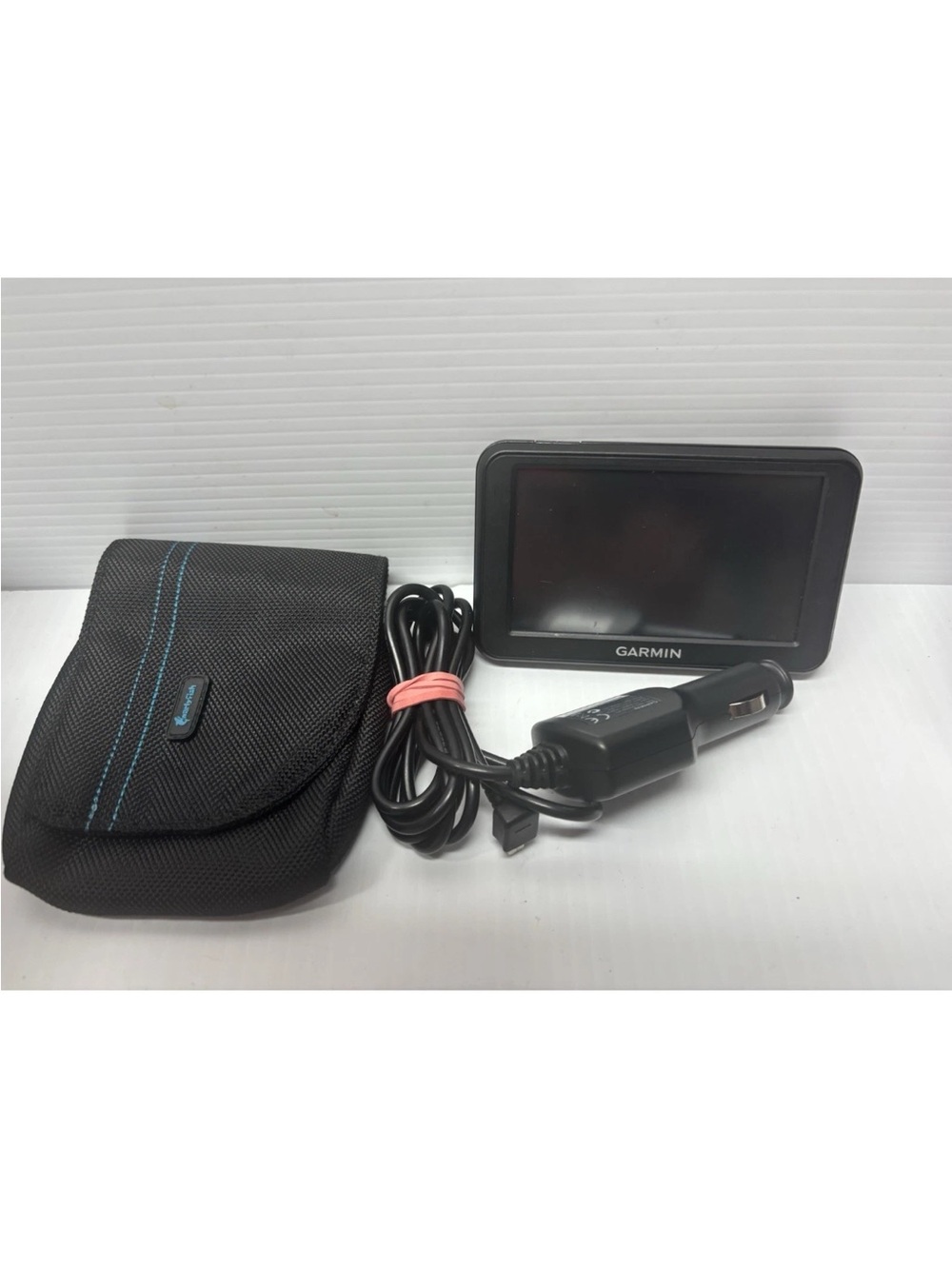 Garmin Portable GPS Navigator with Case and 12V Car Charger Tested